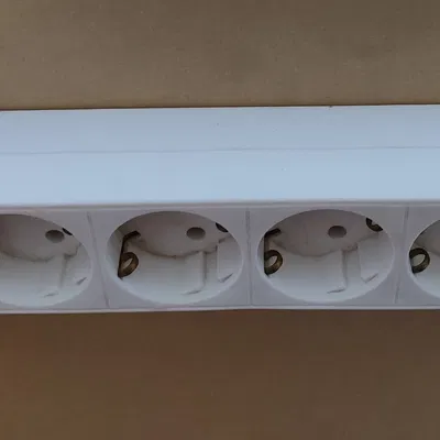 Kệ đỡ ổ cắm điện