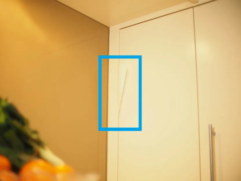 Giá Treo Khăn Giấy Ẩn Cho Bếp Sang Trọng - Image 1