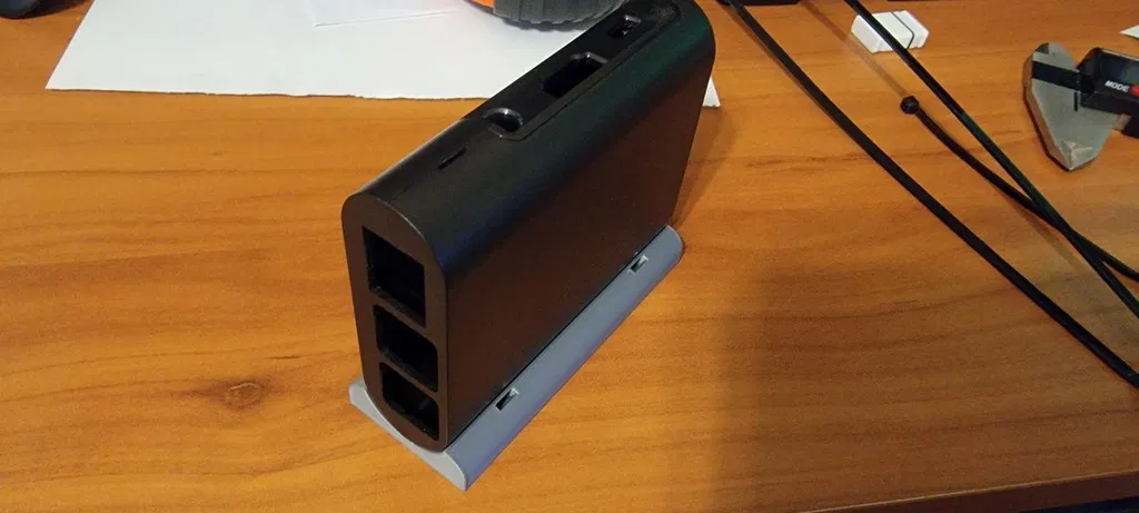 Giá Treo Raspberry Pi Cho Vỏ Màu Đen - Image 1