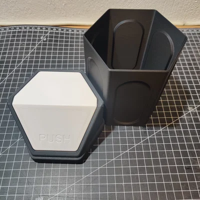 Thùng rác hình lục giác