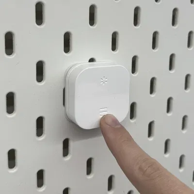 Giá Đỡ Remote IKEA SKÅDIS