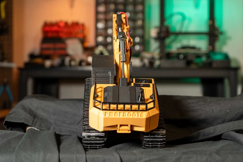 Tự làm máy xúc điều khiển từ xa RC bằng máy in 3D - Image 3