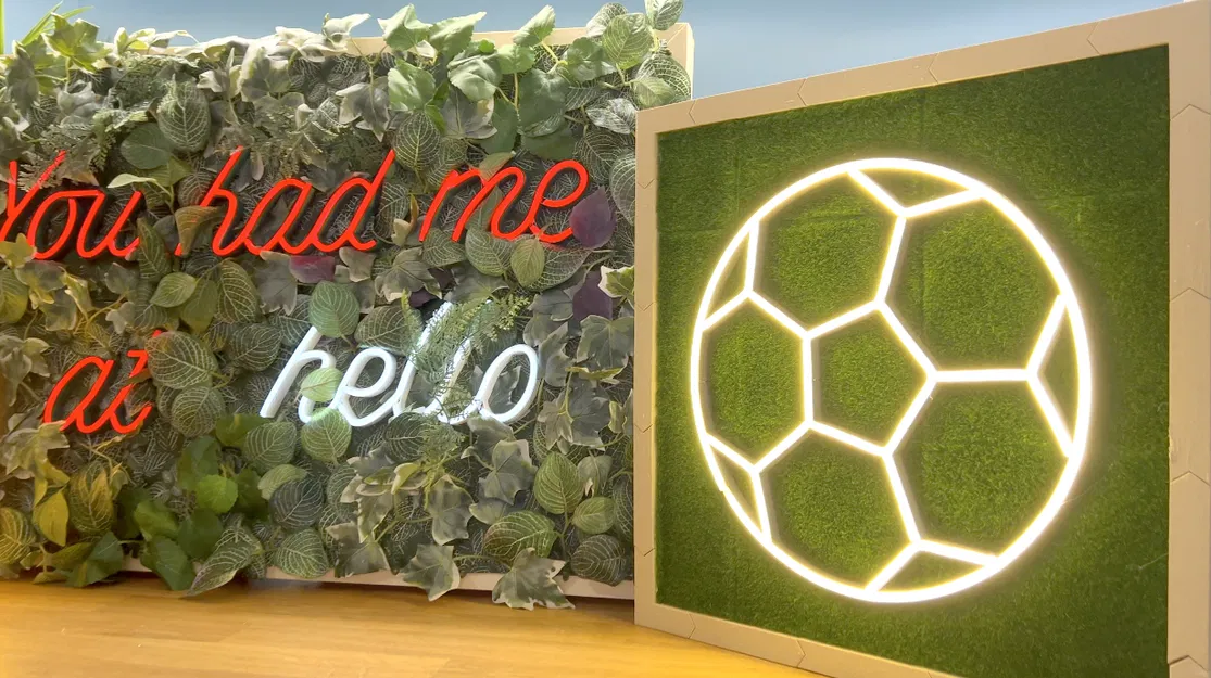 Biển báo Neon LED lớn | Giá rẻ với điều khiển Alexa, Hue & WiFi - Image 9