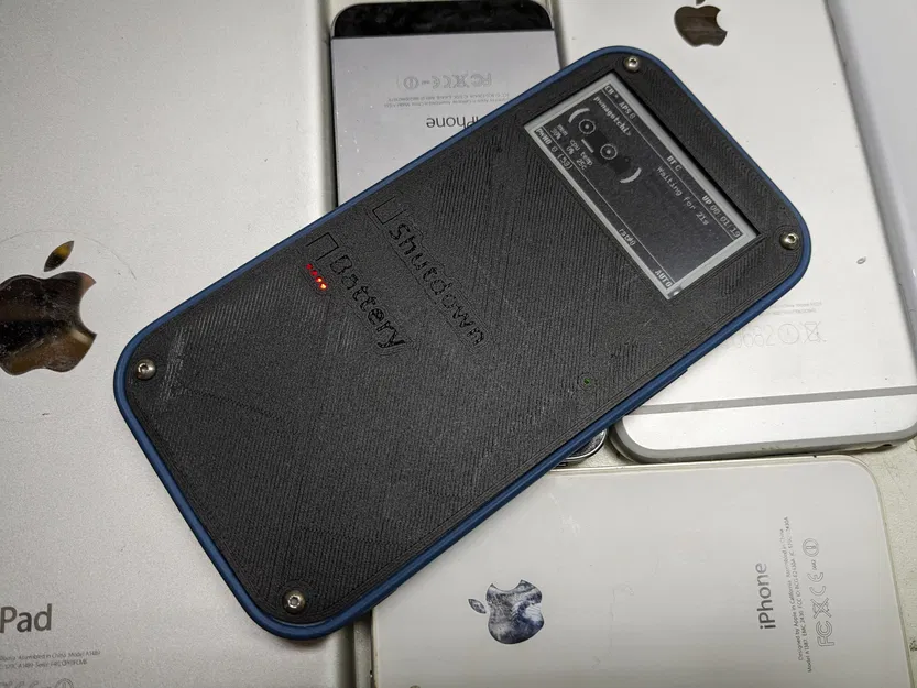 Vỏ iPwnagotchi13 - Pwnagotchi Gắn Trong Vỏ iPhone 13 - Image 1