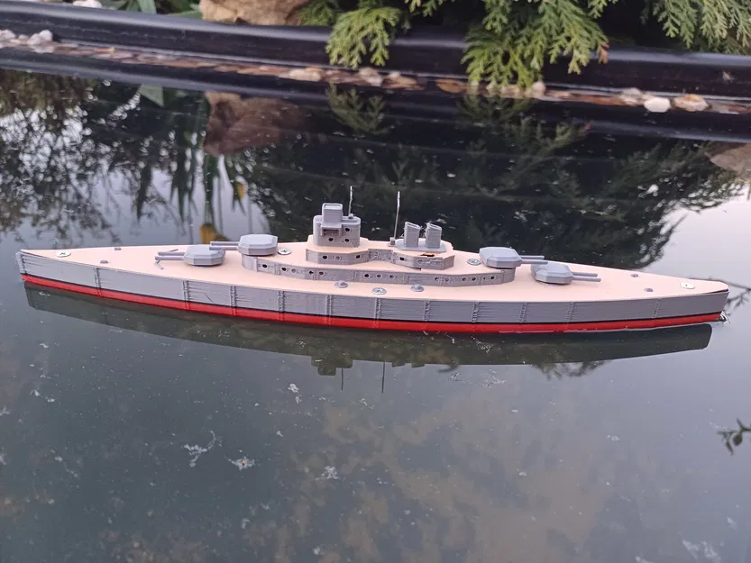 Chiến hạm nhỏ chìm được - Image 3