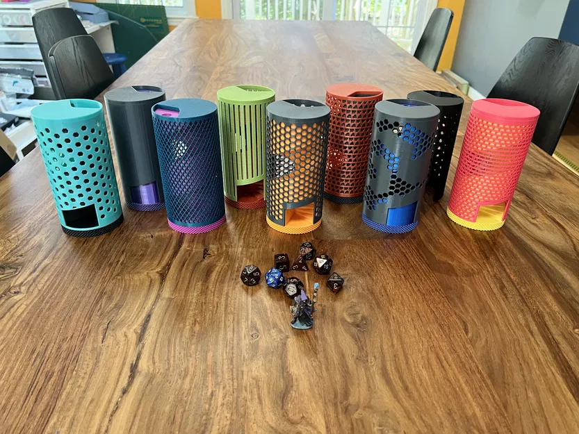 Tháp Xúc Xắc/Hộp Đựng Hiện Đại v2 - Image 1