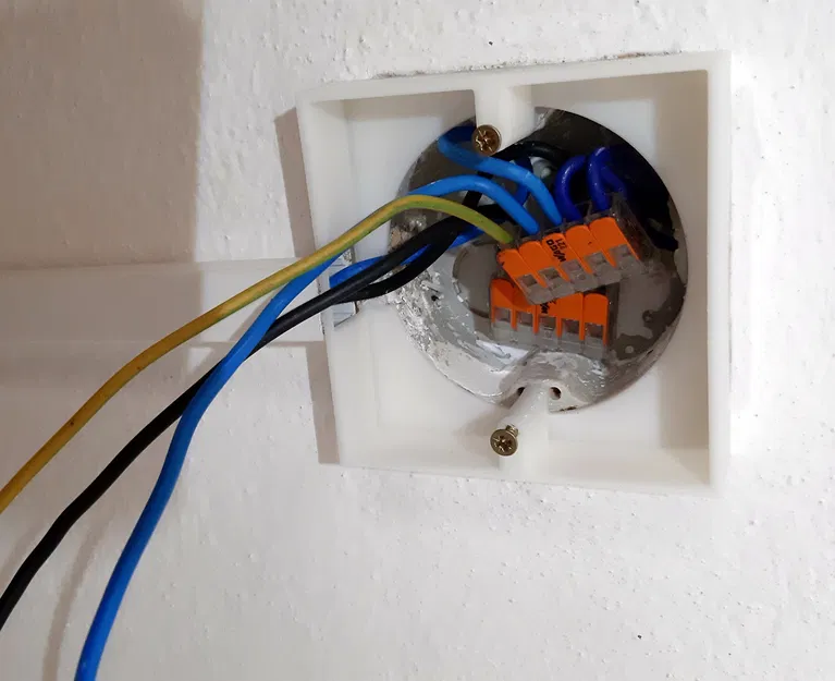 Hộp Đế Gắn Tường EU - Image 2