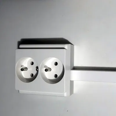 Hộp Đế Gắn Tường EU