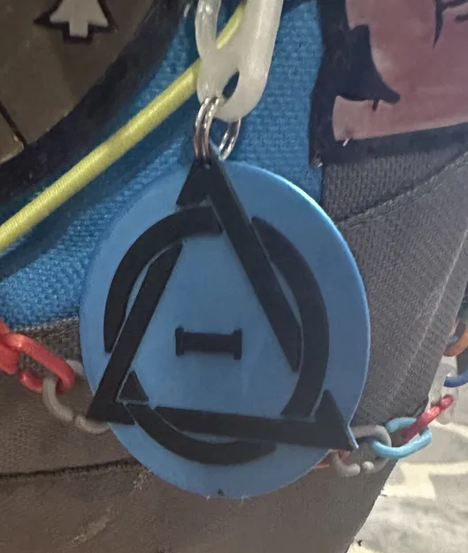 Móc Khóa Therian, Charm, In 2 Màu Không Cần AMS - Image 1