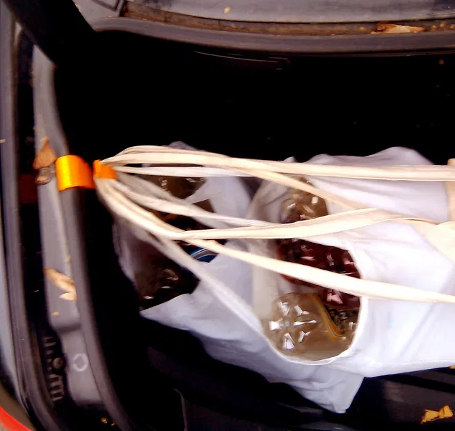 Móc Túi Cốp Xe Hơi - Image 2