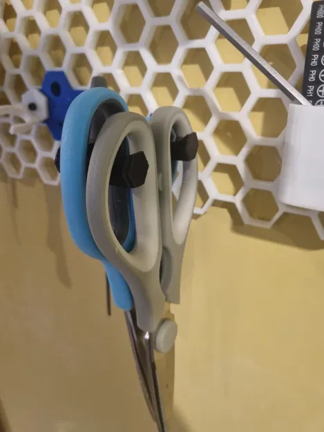 Kệ Kéo Mỏng Cho Tường Tổ Ong - Image 2