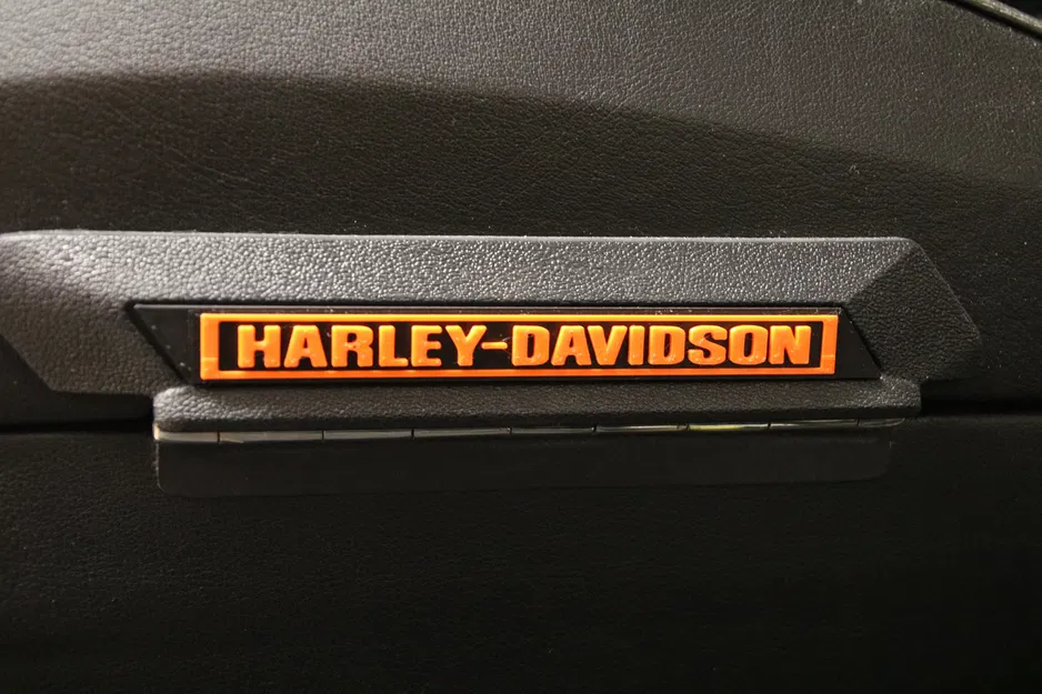 Logo Harley Davidson - Hình thang độc đáo - Image 1
