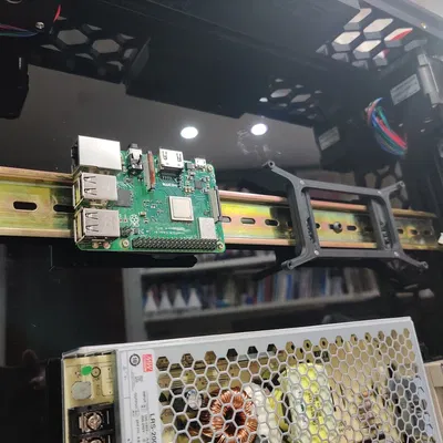 Giá đỡ Raspberry Pi gắn thanh ray DIN ngang cho Voron 2.4