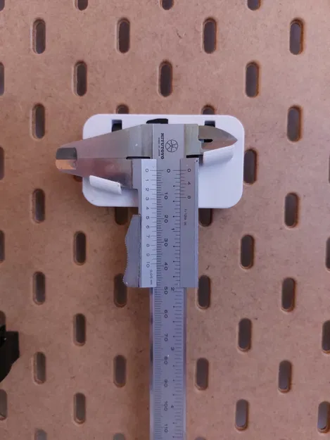 Giá Đỡ Thước Bóp SKADIS - Image 1