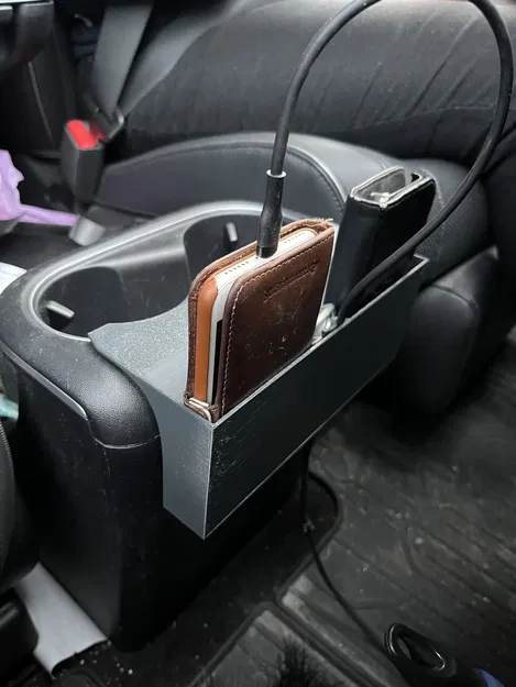 Phụ Kiện Hộp Đựng Điện Thoại Gắn Chỗ Để Ly Xe Ioniq 5 - Image 1