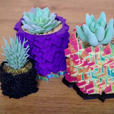 Chậu Cắm Hoa "Glitch Planter"