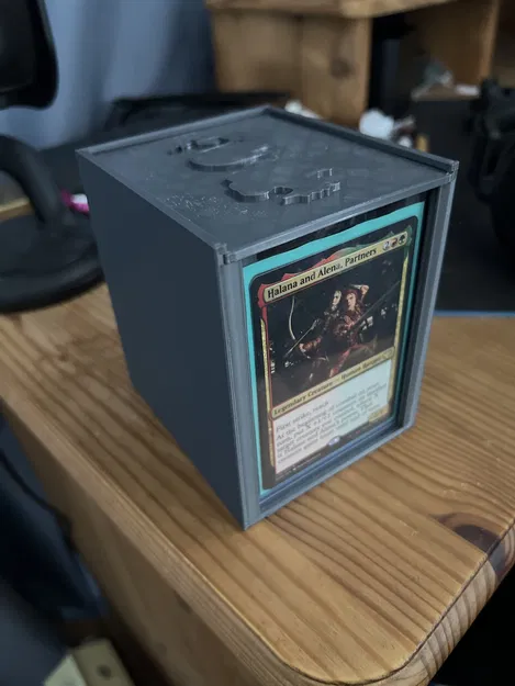 Hộp Đựng Bài MTG Commander, Đựng Trên 100 Lá - Image 1