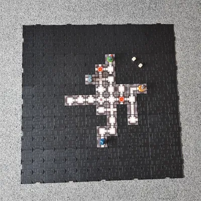 KARAK - Khay chia ô xúc xắc