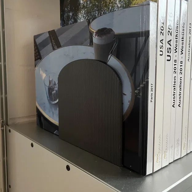 Kệ Sách / Giá Đỡ Sách Đơn Giản - Image 1