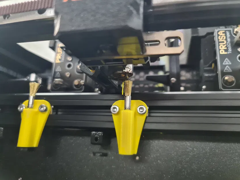 Prusa XL series: Bàn chải vệ sinh đầu phun (CẬP NHẬT: thêm bộ đánh dấu vị trí, 2 bộ hứng mảnh vụn được thiết kế lại) - Image 9