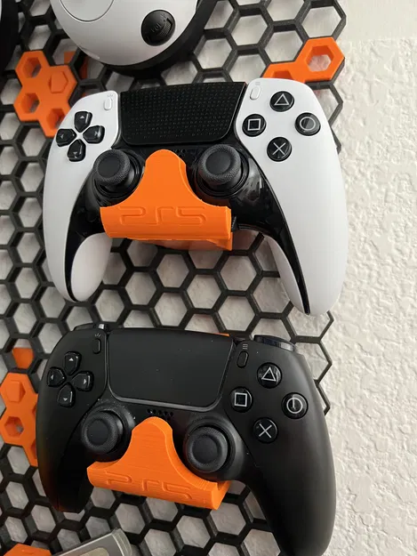 Giá Đỡ Treo Tường Tay Cầm PS5 DualSense và DualSense Edge Kiểu Tổ Ong - Image 1