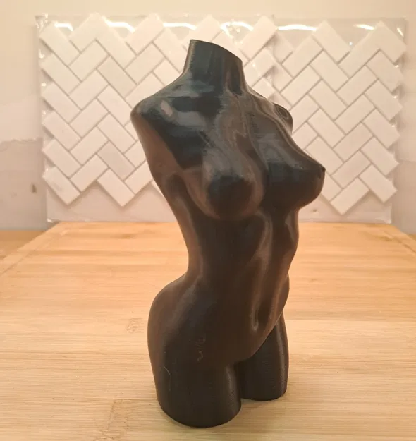 Mô hình 3D: Femme au corps nu optimisé (Phiên bản tối ưu cho in) - Image 1