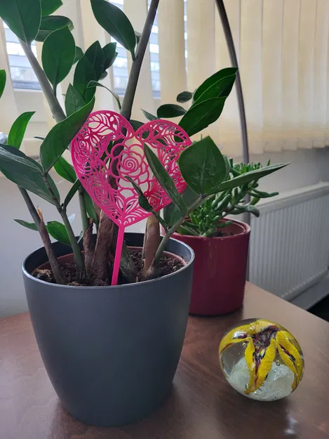 Trái tim trang trí hoa và con vật - Image 2