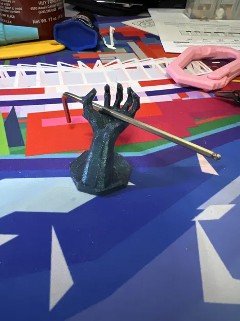 Giá Đỡ Bàn Tay Phong Cách Low Poly - Image 1