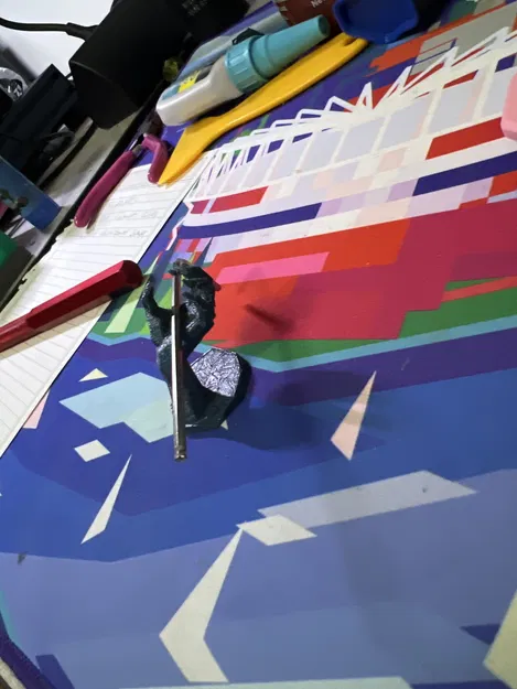 Giá Đỡ Bàn Tay Phong Cách Low Poly - Image 3