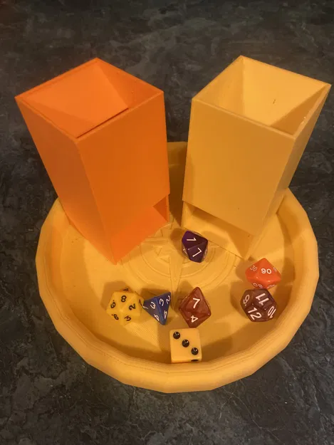 Tháp Xúc Xắc Tí Hon (Teeny Tiny Dice Tower) - Image 1