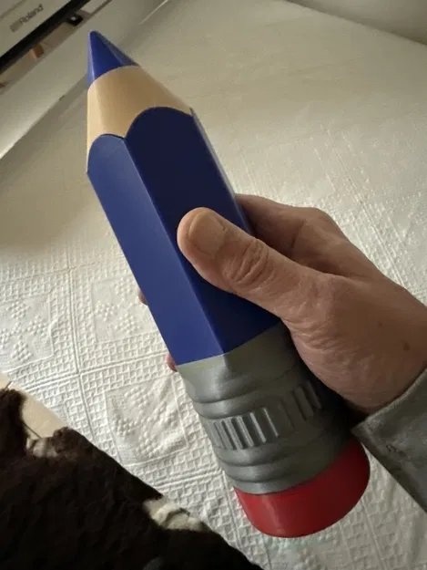 Hộp Bút Chì Màu Thu Nhỏ - Image 1