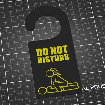 Móc treo cửa "không làm phiền" - chuyện ấy