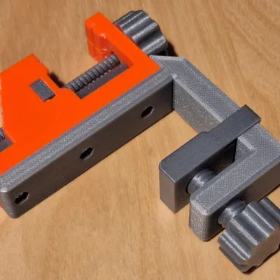 Miếng bảo vệ bàn cho kẹp máy 3.0