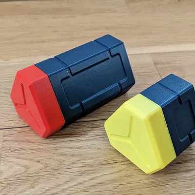 Hộp Đựng Đồ Có Nắp Đậy Dạng Gài