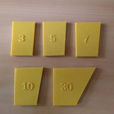 Thước đo góc máy chà nhám băng (cấu hình được trong OpenSCAD)