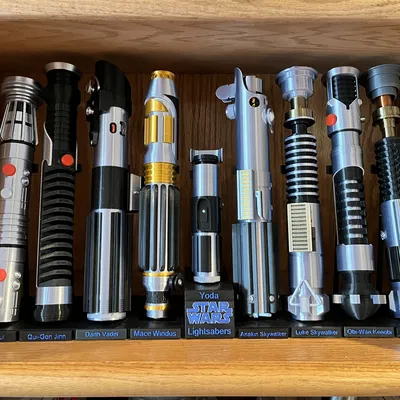 Đế Đựng Lightsaber