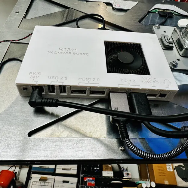 Màn Hình 5K Tự Làm Có Đế Gắn Kiểu Lỗ Khóa - Image 3