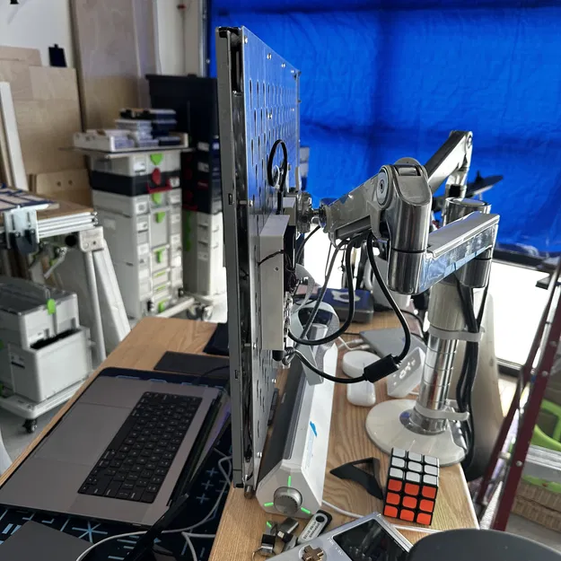 Màn Hình 5K Tự Làm Có Đế Gắn Kiểu Lỗ Khóa - Image 5