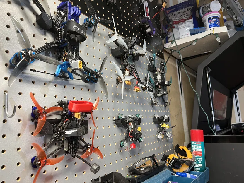 Giá treo Drone trên Pegboard: Cập nhật - Image 1