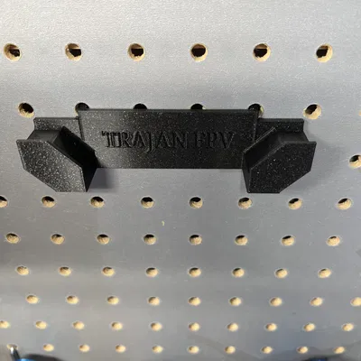 Giá treo Drone trên Pegboard: Cập nhật