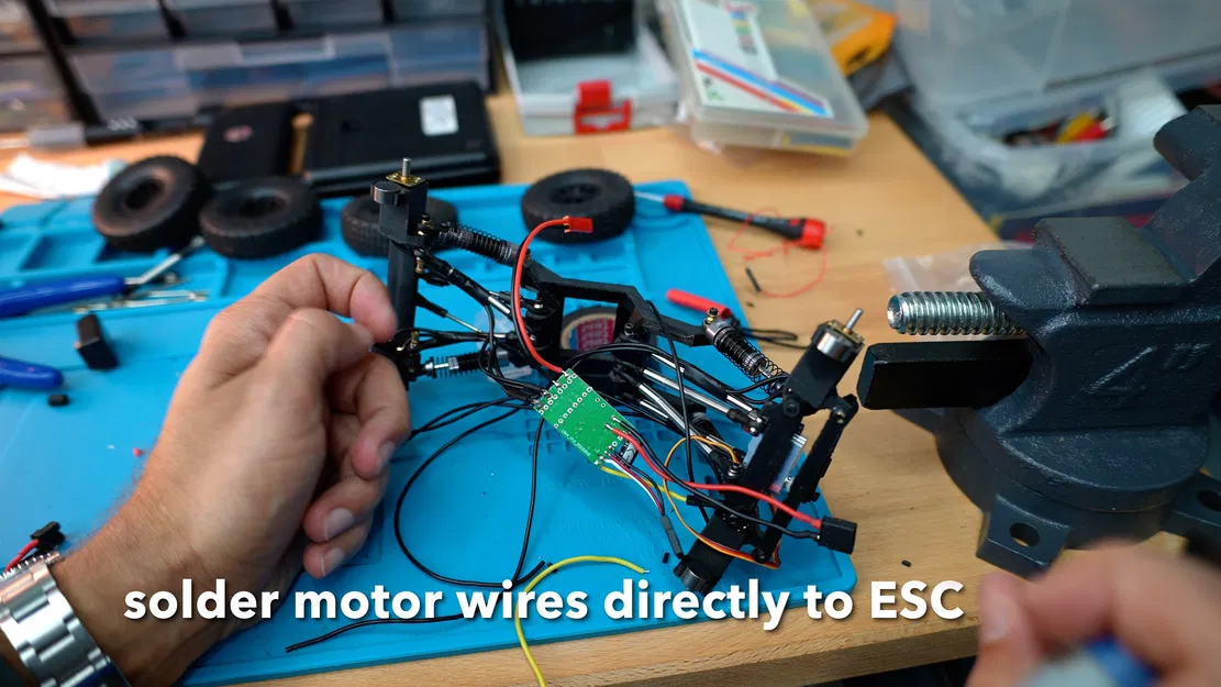 MRC24 - Xe Crawler RC Micro In 3D - Image 7