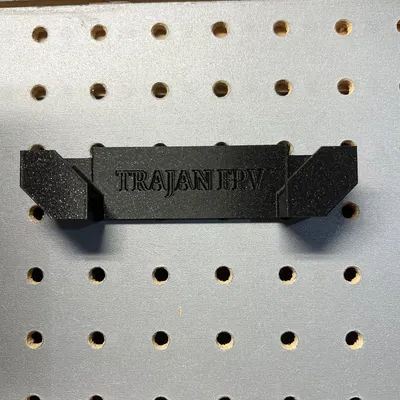 Giá treo Drone trên Pegboard: Cập nhật