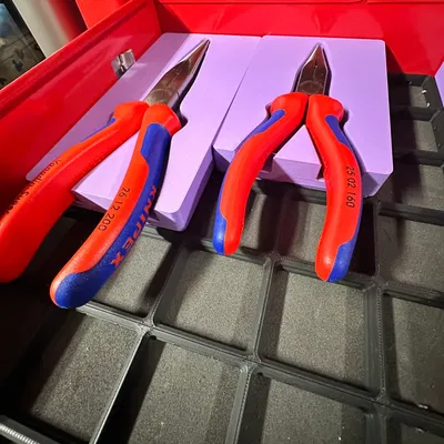 Hộp giữ kìm Knipex theo chuẩn Gridfinity