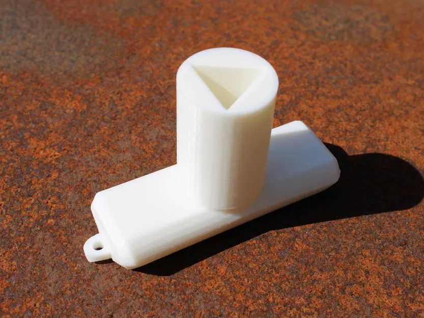 Chìa Khóa Cột Đèn Tam Giác (Comfy Bollard Key / Barrier Post Triangular Wrench) - Image 2