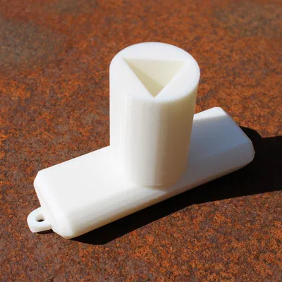 Chìa Khóa Cột Đèn Tam Giác (Comfy Bollard Key / Barrier Post Triangular Wrench)