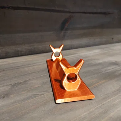 Đế Sáo Ngang và Chỗ Để Nhạc Cụ Trên Bàn