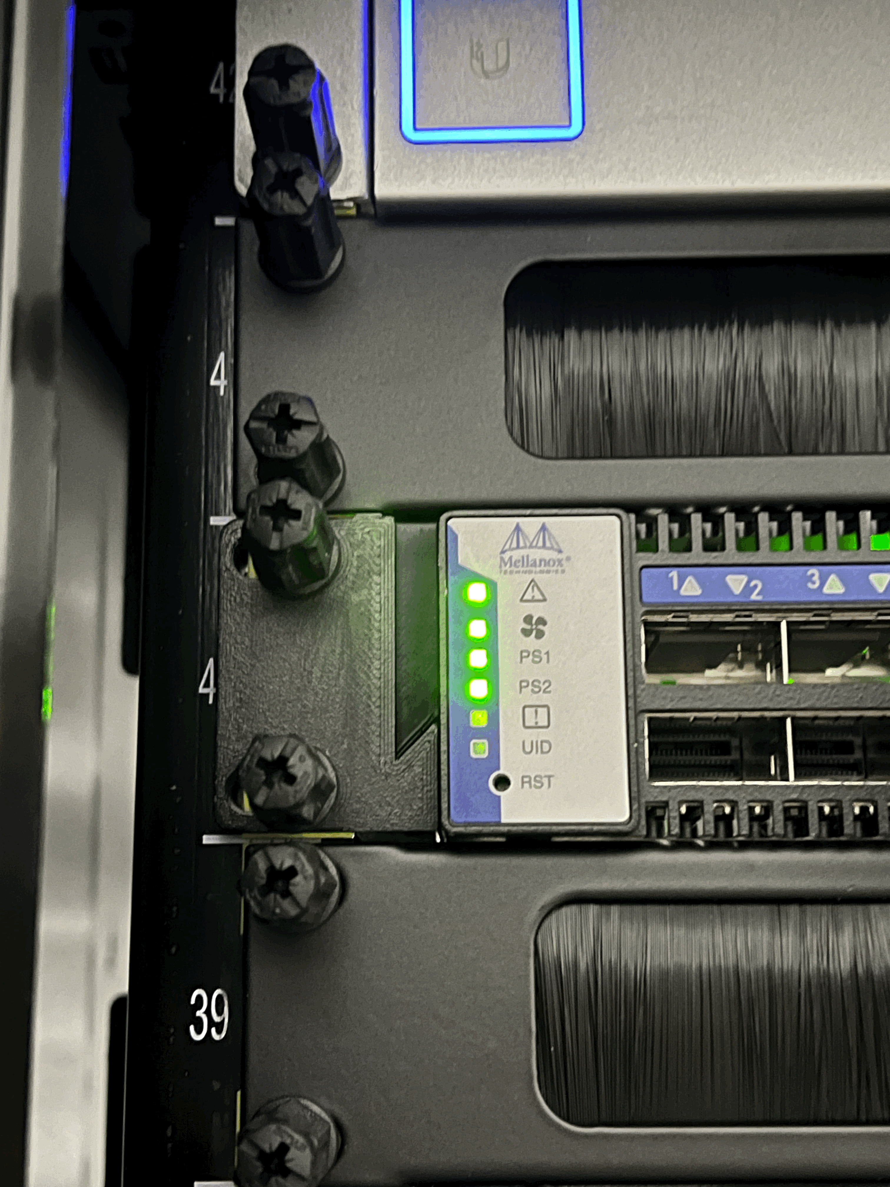 Ray Gắn Rack Cho Mellanox SX6036 - Image 1