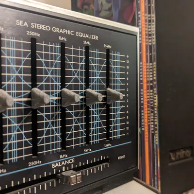 Nút chỉnh Equalizer S.E.A. cho các receiver JVC đời JR-S201, 301, 401, 501