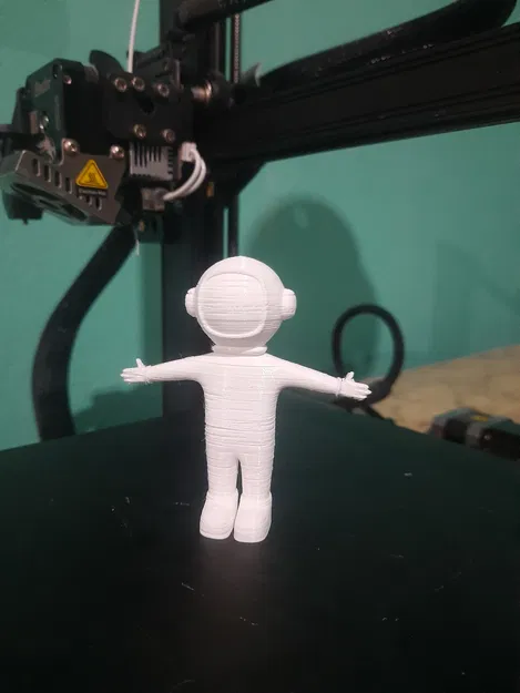 Phi Hành Gia Để Bàn - Image 1