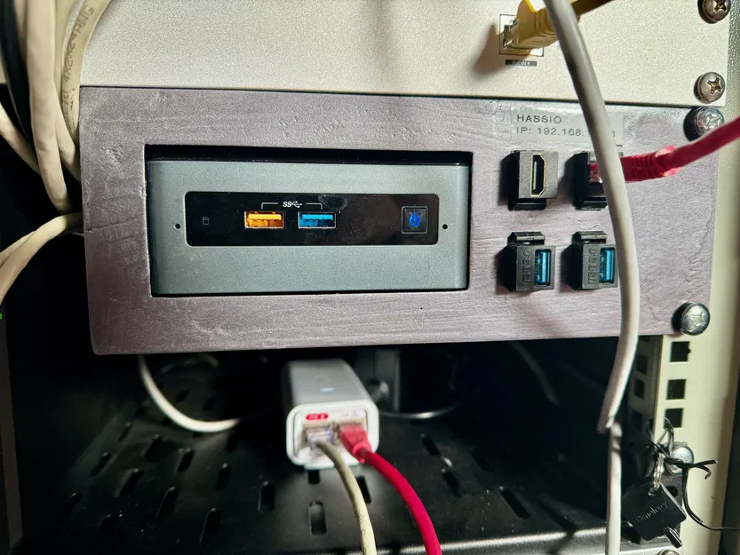 Giá đỡ Rackmount 2U cho Intel NUC 7 - Image 1